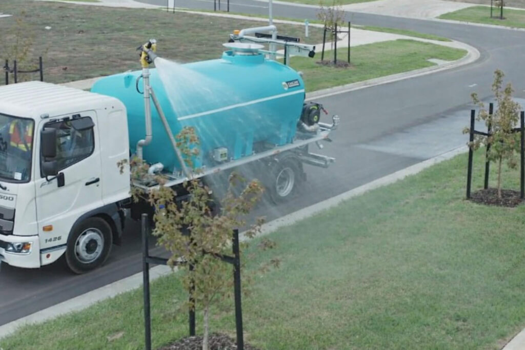 10000L Water Tank in action