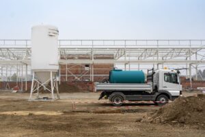 Rapid Spray Water Cartage Tanks doing Dust Suppression